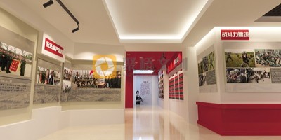 紅色主題文化展廳中，調動觀眾情感的設計元素有哪些？